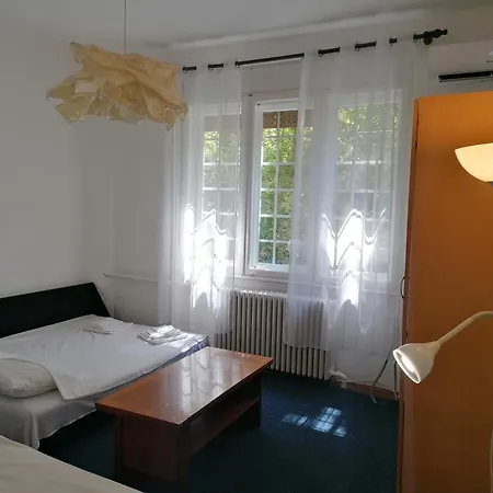 Riverretreat 公寓 *